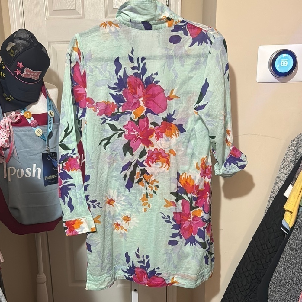 Soft Surroundings blue floral 3/4 sleeve tunic - Picture 3 of 7